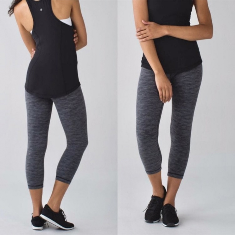 LULULEMON Athletic Gray Workout Mid Rise Blue Cropped Leggings Womens Yo…